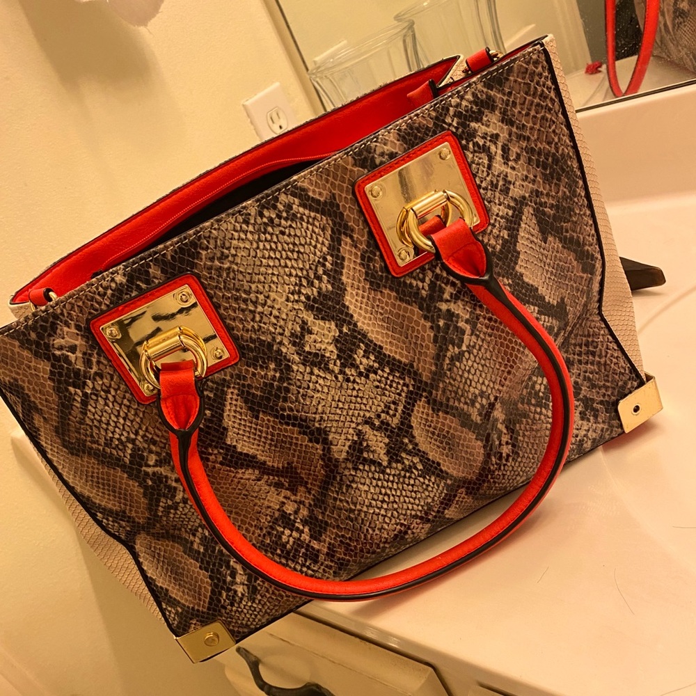 Tote